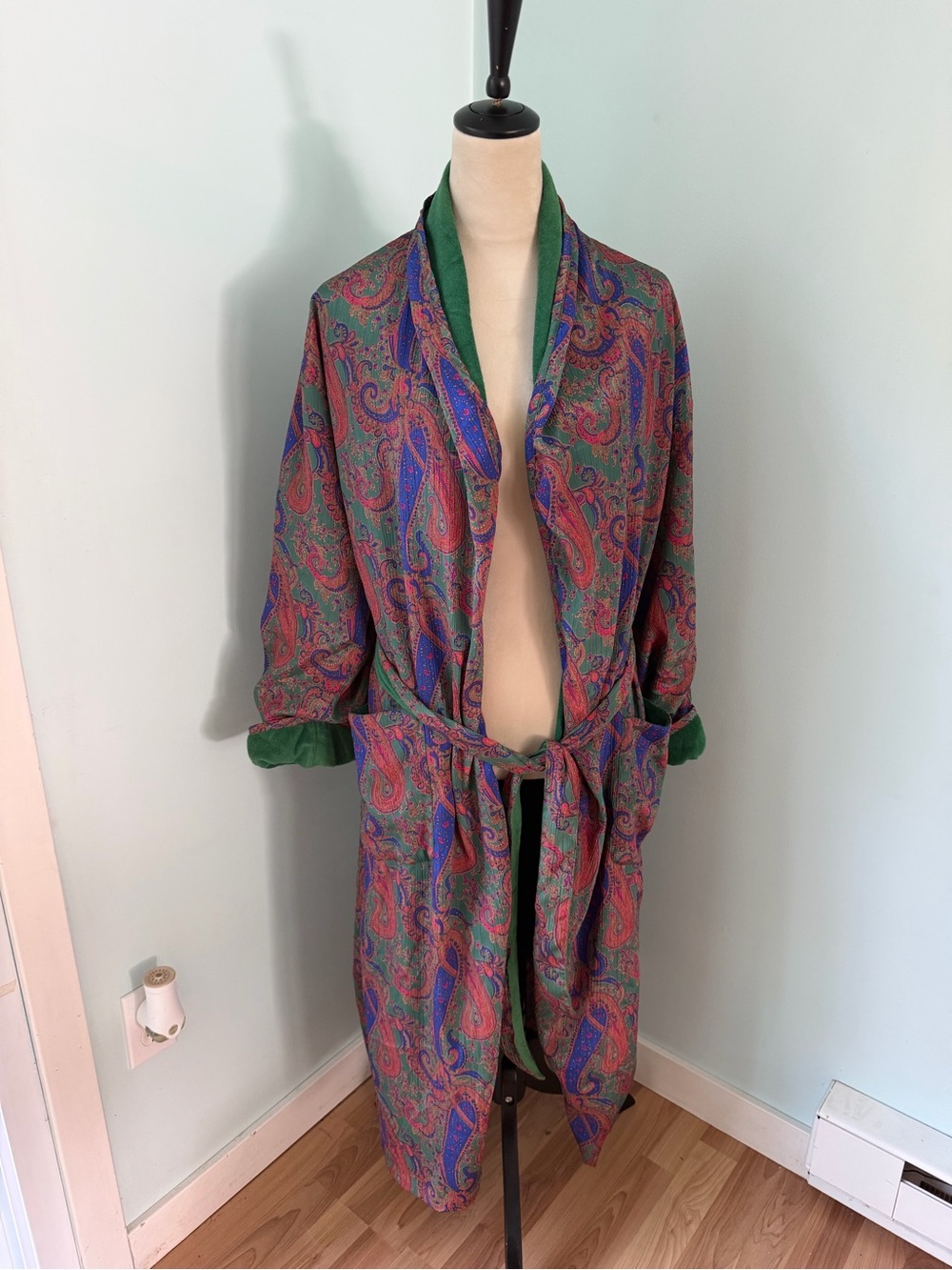 Victoria's Secret Multicolor Paisley Kimono Robe with Green Trim Thick